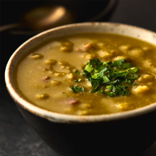 Progresso Vegetable Classic Green Split Pea Canned Soup Perspective: back