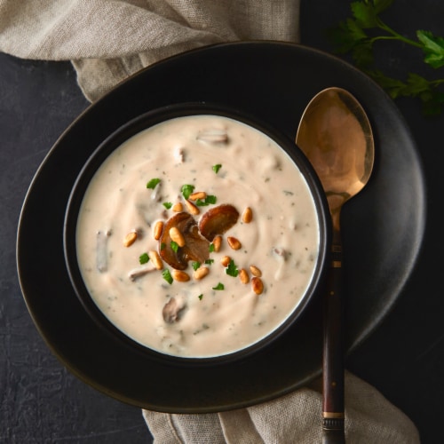 Progresso Gluten Free Vegetable Classics Creamy Mushroom Canned Soup Perspective: back