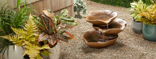 The Joy of Gardening Graden Leaf Fountain Perspective: back
