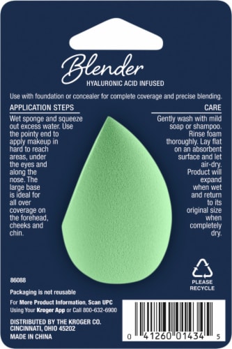 Pretty Savvy™ Hyaluronic Acid Infused Blending Sponge Perspective: back