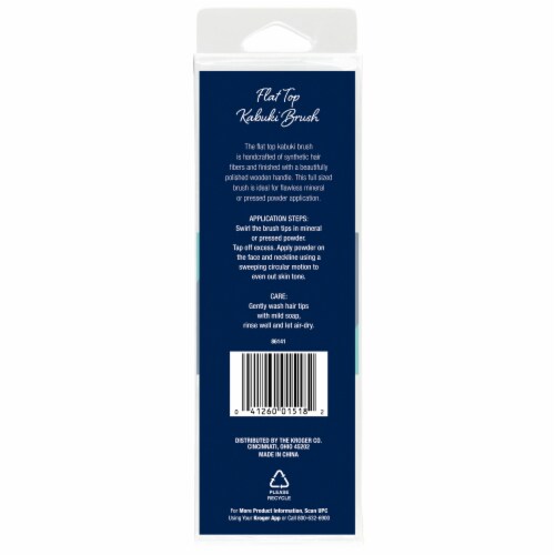 Pretty Savvy™ Flat Top Kabuki Brush Perspective: back