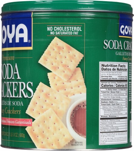 Goya® Premium Soda Crackers Perspective: back