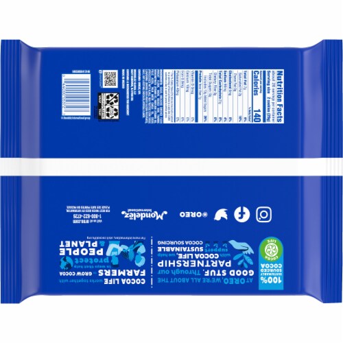 OREO Double Stuf Chocolate Sandwich Cookies Party Size Perspective: back