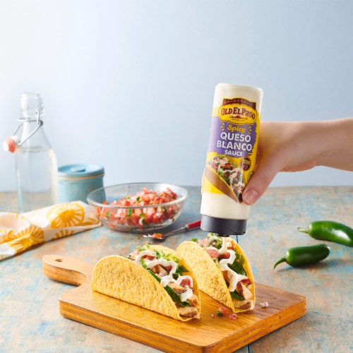 Old El Paso Spicy Queso Blanco Squeeze Sauce Perspective: back