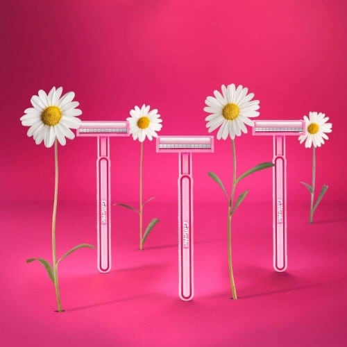 Gillette Daisy Women's Classic 2-Blade Disposable Razors + Venus Simply3 3-Blade Disposable Razor Perspective: back