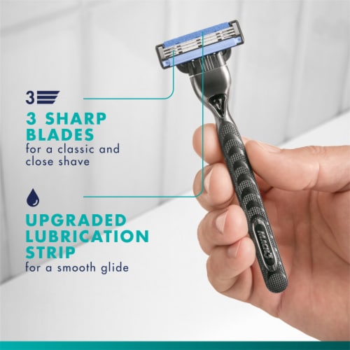 Gillette Mach 3 Razor Blade Refills, with Lubrication Strip, 3-Blade Razor Blades for Close Shave Perspective: back
