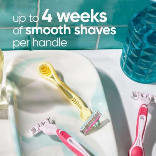 Gillette Venus Simply3 Women's Dragonfruit Scented 3-Blade Disposable Razors Perspective: back