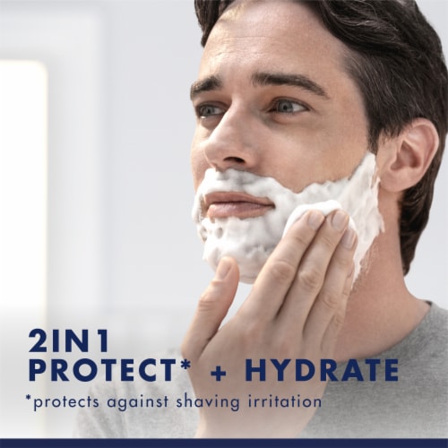 Gillette PRO Men's Sensitive Shaving Gel Perspective: back