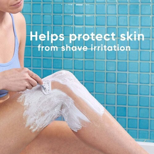 Gillette Venus Invigorating Mango & Hibiscus Scented Shave Gel Perspective: back