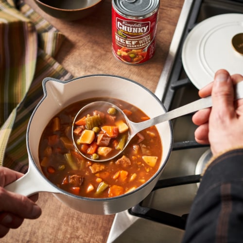 Campbell’s® Chunky® Soup Beef Soup with Country Vegetables Perspective: back