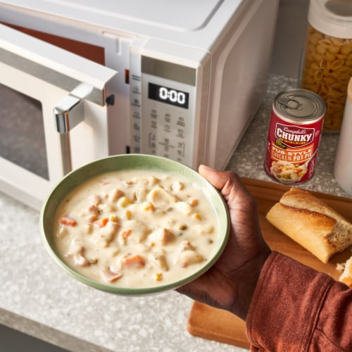 Campbell's® Chunky Pub-Style Chicken Pot Pie Soup Perspective: back