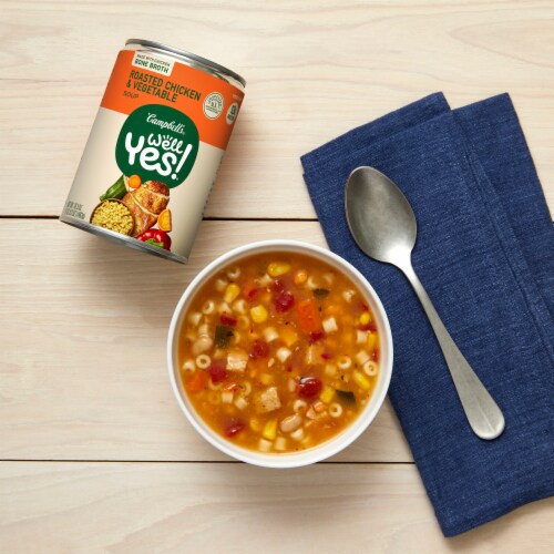 Campbell's® Well Yes!® Roasted Chicken and Vegetable Soup Perspective: back