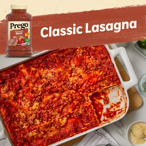 Prego® Italian Pasta Sauce Flavored With Meat Jar Perspective: back