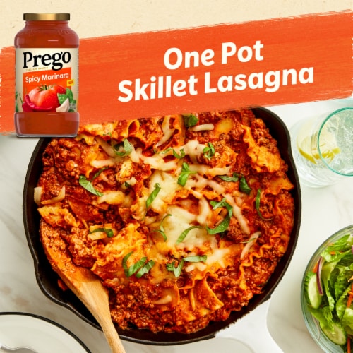 Prego® Spicy Marinara Pasta Sauce Perspective: back