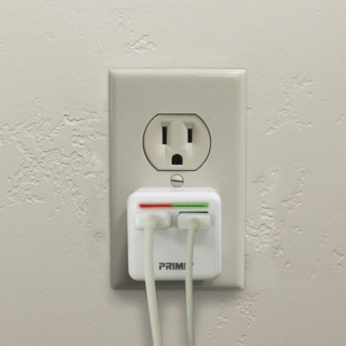 Prime® Foldable Plug USB Charger Perspective: back