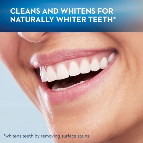 Oral-B 3D White Battery Powered Toothbrush Perspective: back