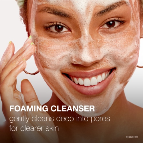 Neutrogena Oil-Free Acne Wash Perspective: back