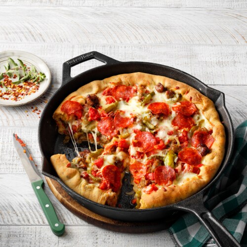 Taste of Home 12 inch Preseasoned Cast Iron Skillet Perspective: back