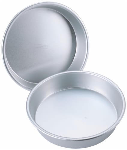 Performance Cake Pans Twin-Pack Perspective: back