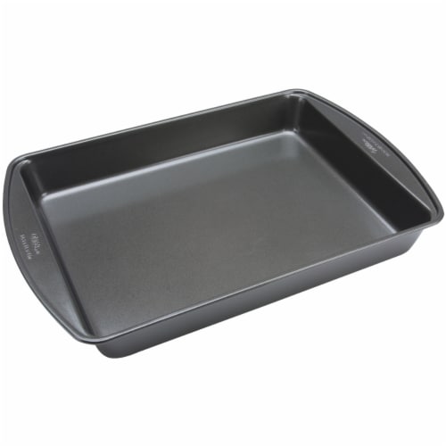 Wilton Perfect Results Nonstick Lasagna Pan - Black Perspective: back