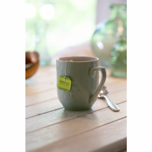 Bigelow® Classic Decaffeinated Green Tea Perspective: back