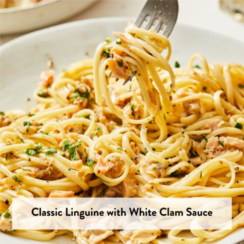 DeLallo® Italian-Style White Clam Sauce Perspective: back