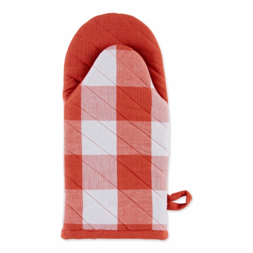 Design Imports CAMZ12345 13 x 6 in. Vintage Red Buffalo Check Oven Mitt - Set of 2 Perspective: back