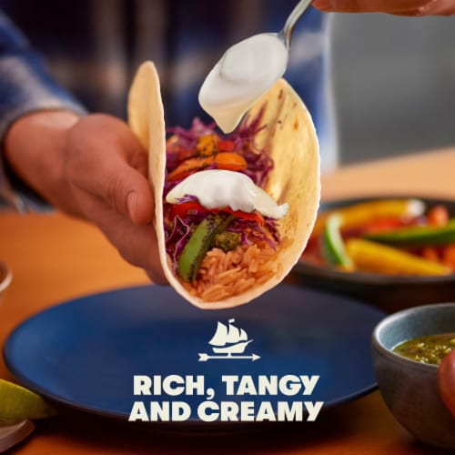 Tillamook Cultured Sour Cream Perspective: back