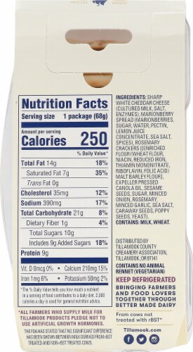 tillamook-cheeseboard-sharp-berry-crunch-cheese-snack-2-4-oz-fred-meyer