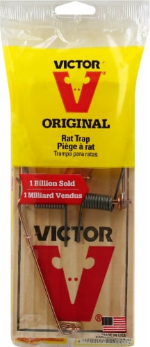 Victor® Metal Rat Trap Perspective: back