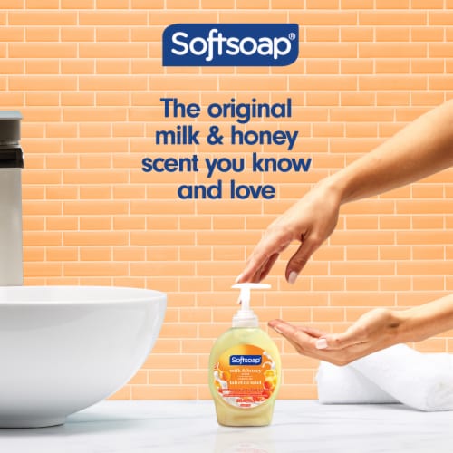 Softsoap Milk & Golden Honey Liquid Hand Soap Pump Perspective: back