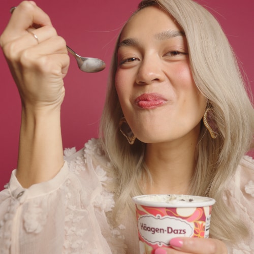 Haagen Dazs® Vanilla Ice Cream Tub Perspective: back