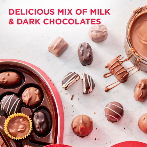 WHITMAN'S SAMPLER Valentine's Day Red Floral Heart Assorted Milk & Dark Chocolate Gift Box Perspective: back