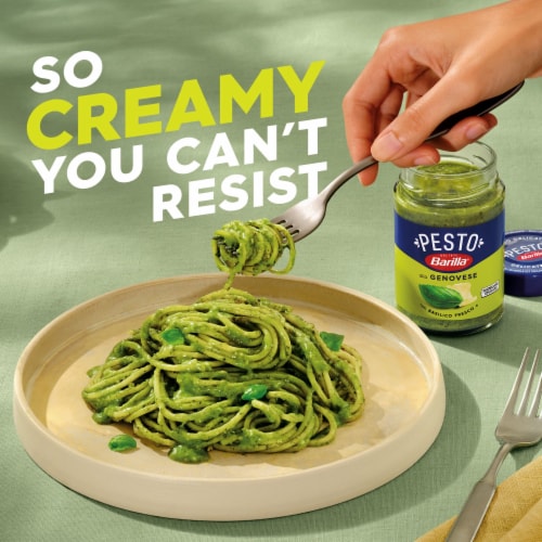 Barilla Creamy Genovese Pesto with Italian Basil Pasta Sauce and Spread Perspective: back