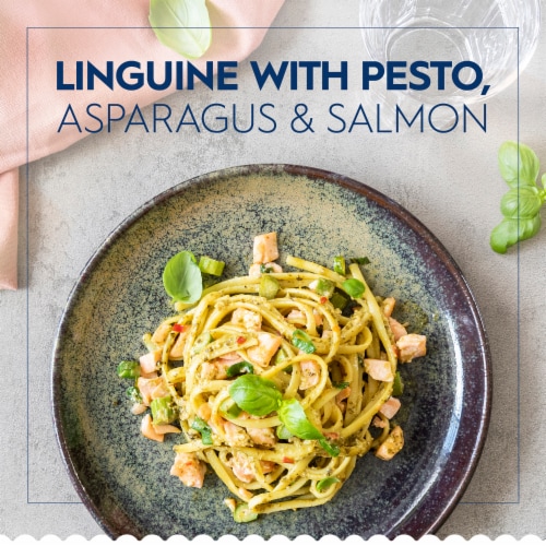 Barilla Blue Box Linguine Non-GMO Certified and Kosher Pasta Perspective: back