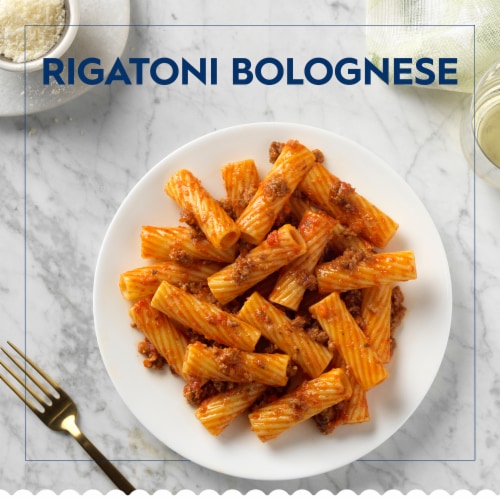 Barilla Blue Box Rigatoni Non-GMO Certified and Kosher Pasta Perspective: back