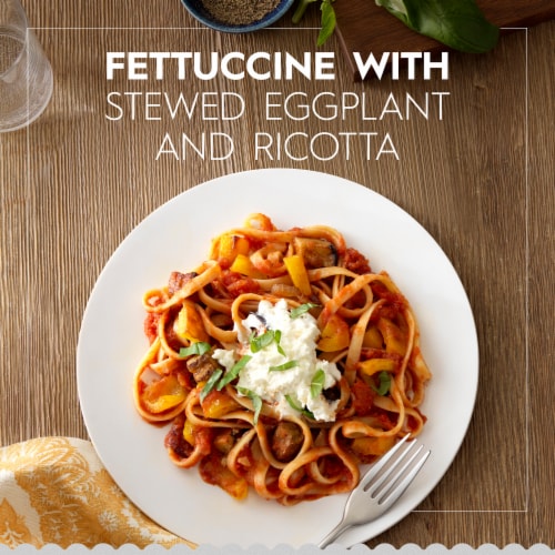 Barilla Fettuccine Pasta Quality Non-GMO and Kosher Certified Pasta Perspective: back