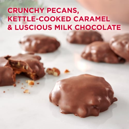 RUSSELL STOVER Christmas Milk Chocolate Pecan Delight Gift Box Perspective: back