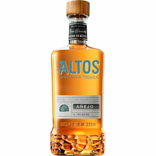 Olmeca Altos Tequila Reposado Perspective: back