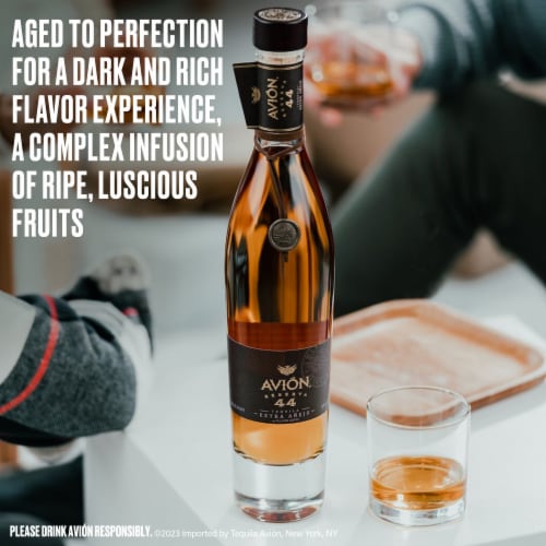 Avion Tequila Extra Anejo Reserva 44 Perspective: back
