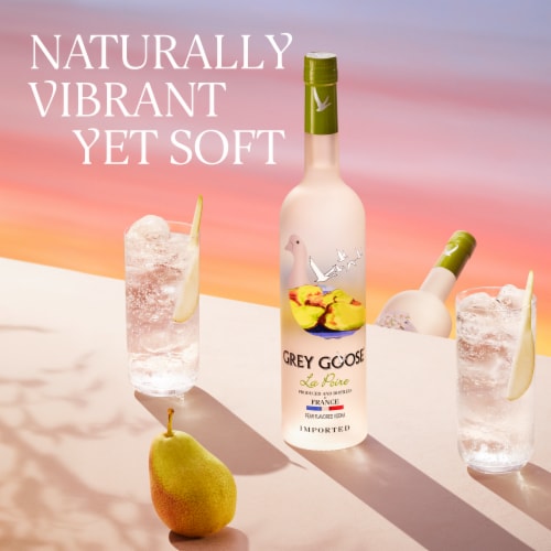 GREY GOOSE® La Poire Flavored Vodka Perspective: back