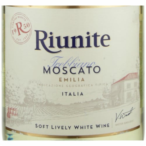 Riunite Trebbiano/Moscato Italian White Wine Perspective: back