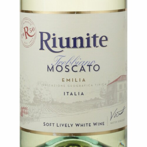 Riunite Trebbiano/Moscato Italian White Wine Perspective: back