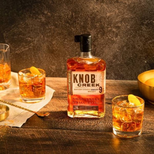 Knob Creek Kentucky Straight Bourbon Whiskey Perspective: back