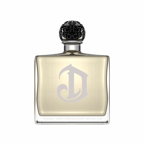 DeLeón Diamante Tequila Perspective: back