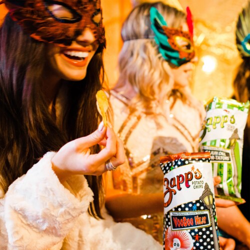 Zapp's® Voodoo Heat New Orleans Kettle Style Potato Chips Perspective: back