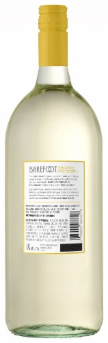 Barefoot Fruitscato Pineapple Moscato Sweet Wine Perspective: back