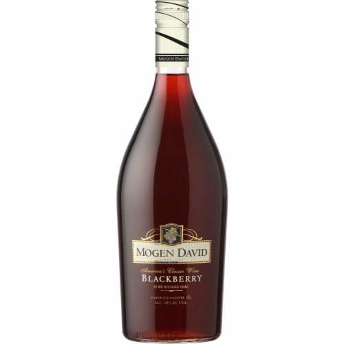 Mogen David Blend New York Blackberry Wine Perspective: back