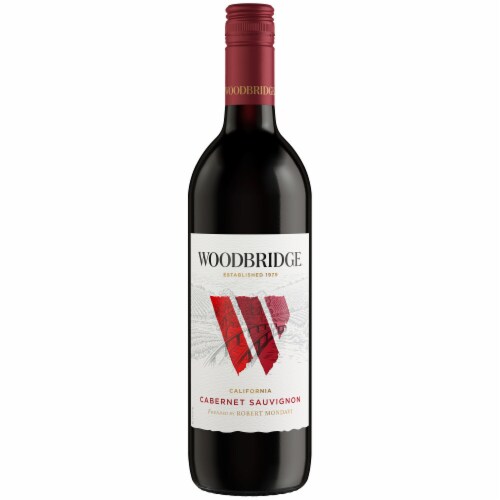 Woodbridge Cabernet Sauvignon Red Wine Perspective: back