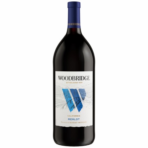 Woodbridge Merlot Red Wine Perspective: back